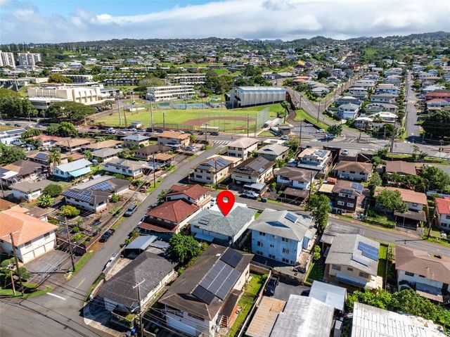 99-252 Lalani Street, Aiea, HI 96701