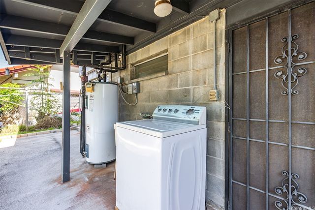 99-252 Lalani Street, Aiea, HI 96701