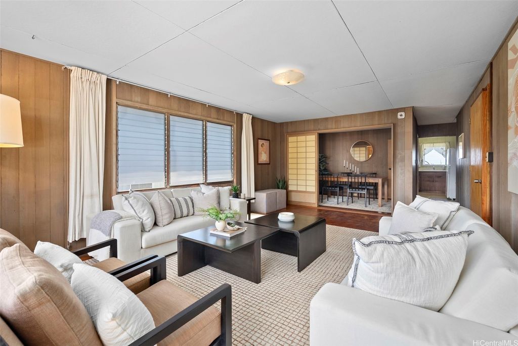 99-252 Lalani Street, Aiea, HI 96701