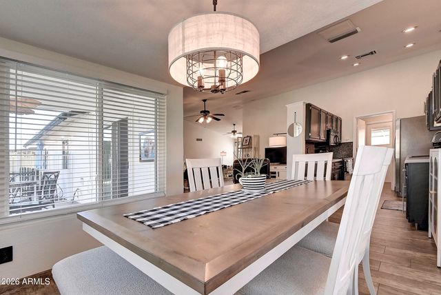 724 W PALOMINO Drive, Chandler, AZ 85225