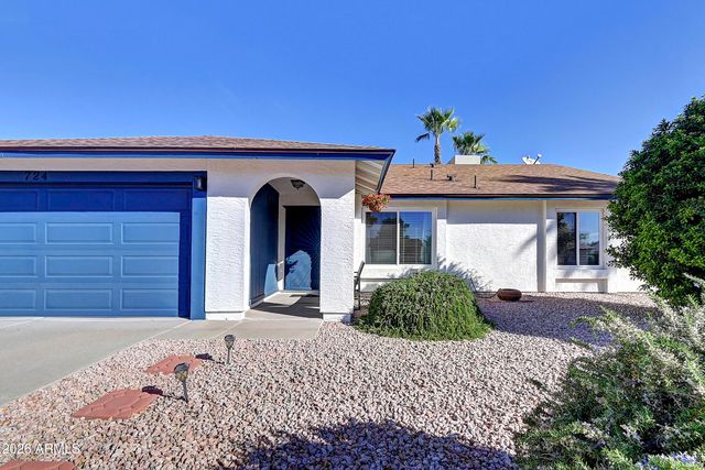724 W PALOMINO Drive, Chandler, AZ 85225