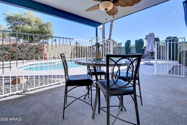 724 W PALOMINO Drive, Chandler, AZ 85225