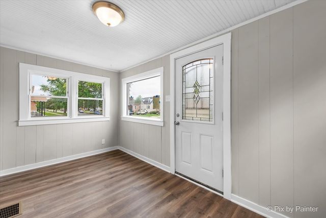 1909 S 22nd Avenue, Maywood, IL 60153