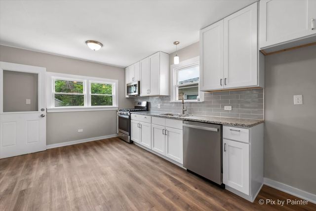 1909 S 22nd Avenue, Maywood, IL 60153