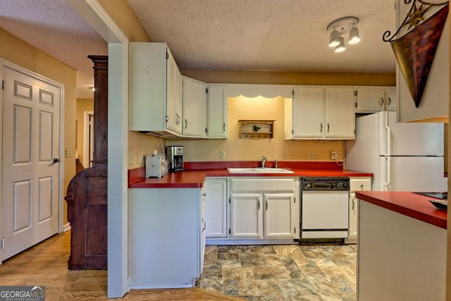 153 Stornoway Drive 2, Clayton, GA 30525