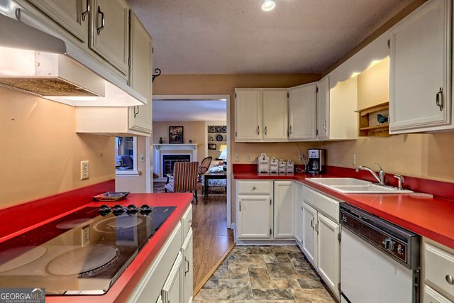 153 Stornoway Drive 2, Clayton, GA 30525