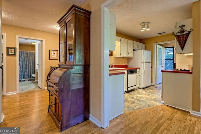 153 Stornoway Drive 2, Clayton, GA 30525