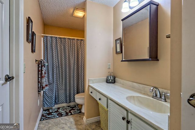 153 Stornoway Drive 2, Clayton, GA 30525