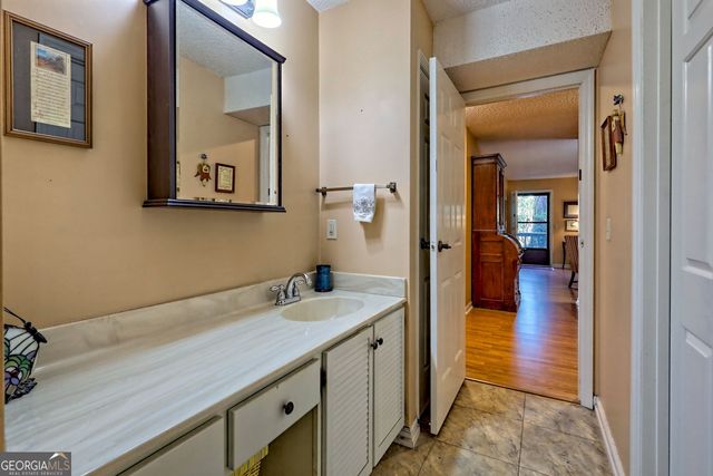 153 Stornoway Drive 2, Clayton, GA 30525