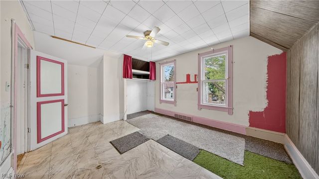 1320 W 87th Street, Cleveland, OH 44102