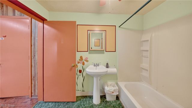 1320 W 87th Street, Cleveland, OH 44102