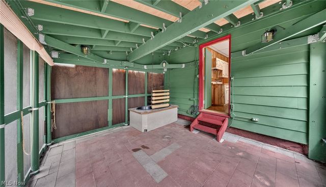 1320 W 87th Street, Cleveland, OH 44102
