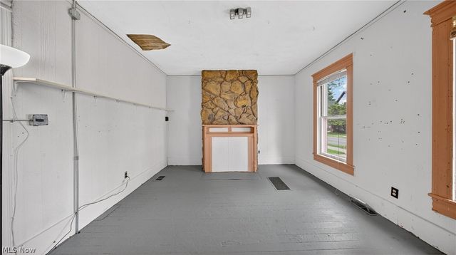 1320 W 87th Street, Cleveland, OH 44102