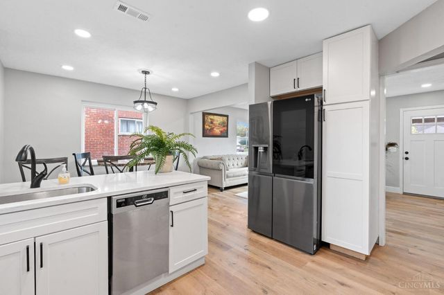 5696 Biscayne Avenue, Green Twp, OH 45248