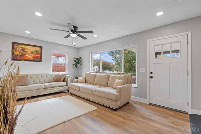 5696 Biscayne Avenue, Green Twp, OH 45248