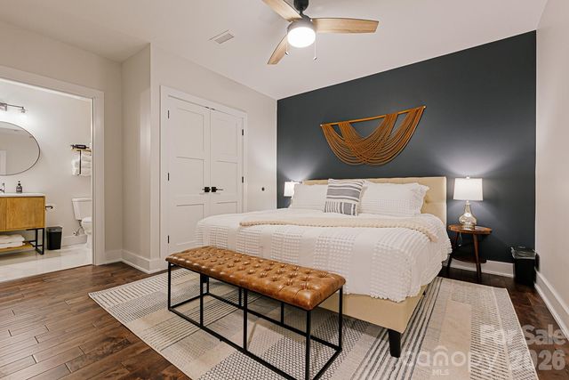 122 College Street 202, Asheville, NC 28801
