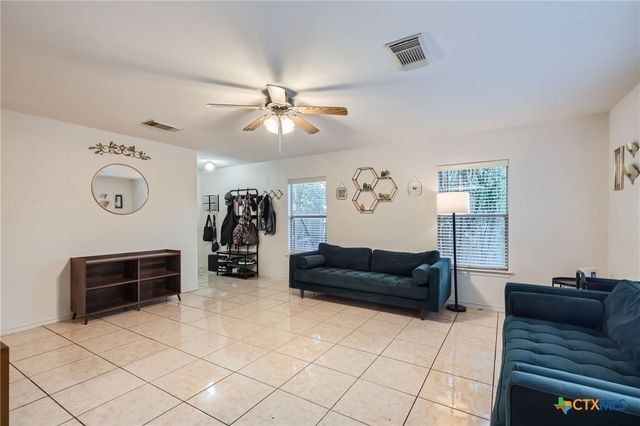 1049 Stone Trail, New Braunfels, TX 78130