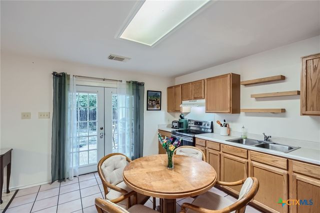 1049 Stone Trail, New Braunfels, TX 78130