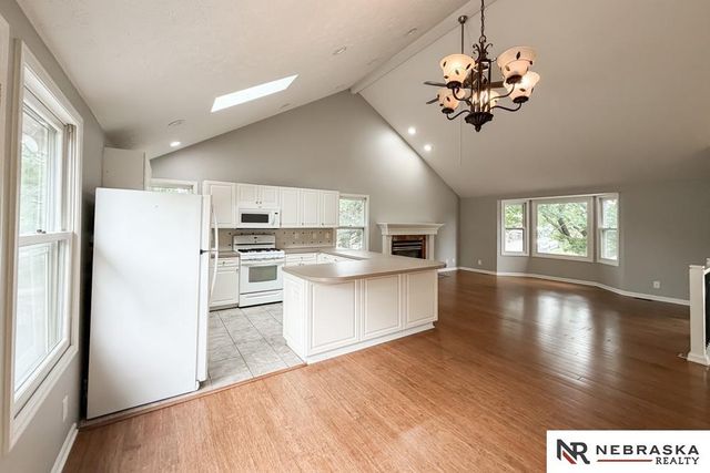 1892 N 153rd Plaza, Omaha, NE 68154
