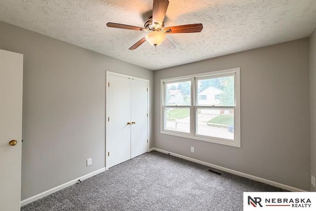 1892 N 153rd Plaza, Omaha, NE 68154