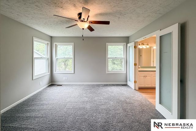 1892 N 153rd Plaza, Omaha, NE 68154