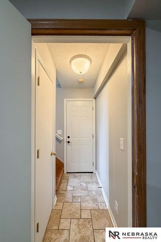 1892 N 153rd Plaza, Omaha, NE 68154