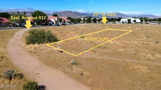 25th Pl East Vic # R12, Palmdale, CA 93550