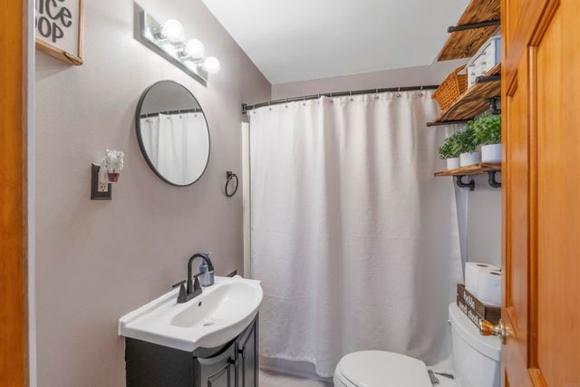 930 Colleen Avenue, Evansdale, IA 50707