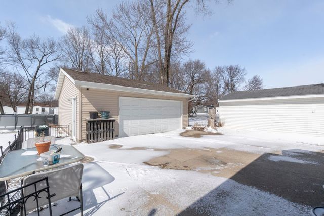 930 Colleen Avenue, Evansdale, IA 50707