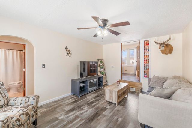 930 Colleen Avenue, Evansdale, IA 50707