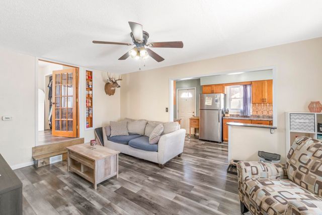 930 Colleen Avenue, Evansdale, IA 50707