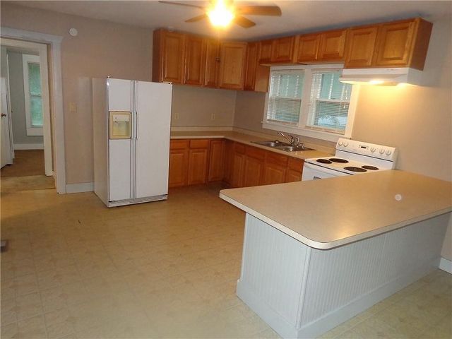 2024 S Broadway Street, Pittsburg, KS 66762