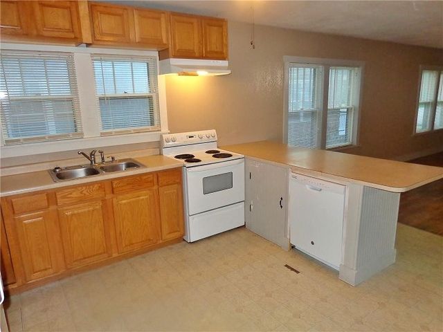 2024 S Broadway Street, Pittsburg, KS 66762