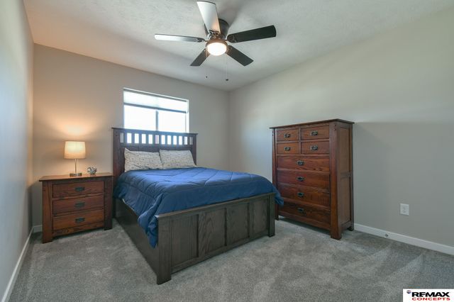 10862 Legends Lane, Lincoln, NE 68527