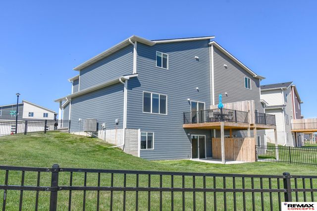 10862 Legends Lane, Lincoln, NE 68527