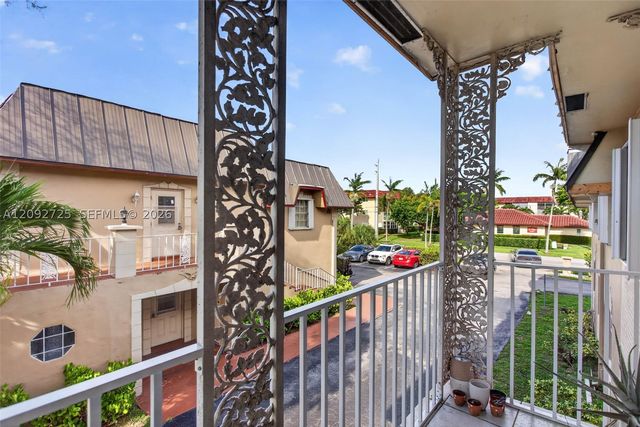501 SE 8th St 204, Deerfield Beach, FL 33441