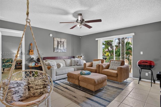 501 SE 8th St 204, Deerfield Beach, FL 33441