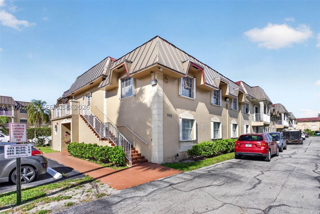 501 SE 8th St 204, Deerfield Beach, FL 33441