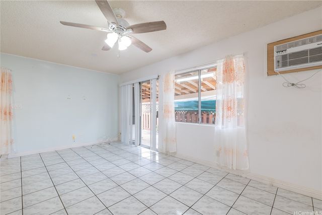 94-155 Maaniani Way, Waipahu, HI 96797