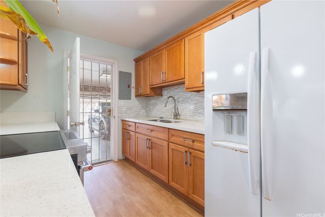 94-155 Maaniani Way, Waipahu, HI 96797