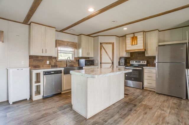 701 Trails, Poolville, TX 76487