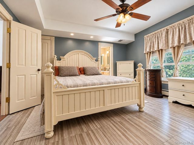 34 E Williston Avenue, East Williston, NY 11596