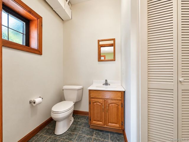 34 E Williston Avenue, East Williston, NY 11596