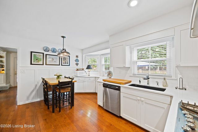 1204 Bentwood Way, Louisville, KY 40223