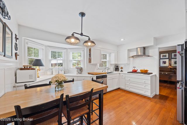 1204 Bentwood Way, Louisville, KY 40223