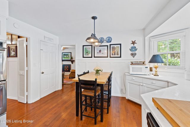 1204 Bentwood Way, Louisville, KY 40223