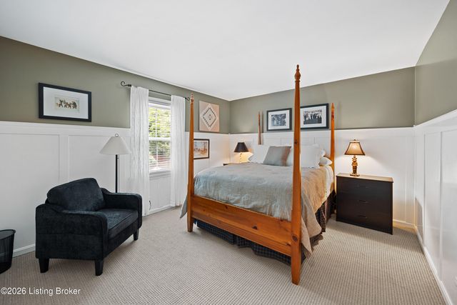 1204 Bentwood Way, Louisville, KY 40223