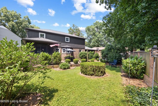 1204 Bentwood Way, Louisville, KY 40223