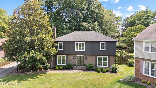 1204 Bentwood Way, Louisville, KY 40223