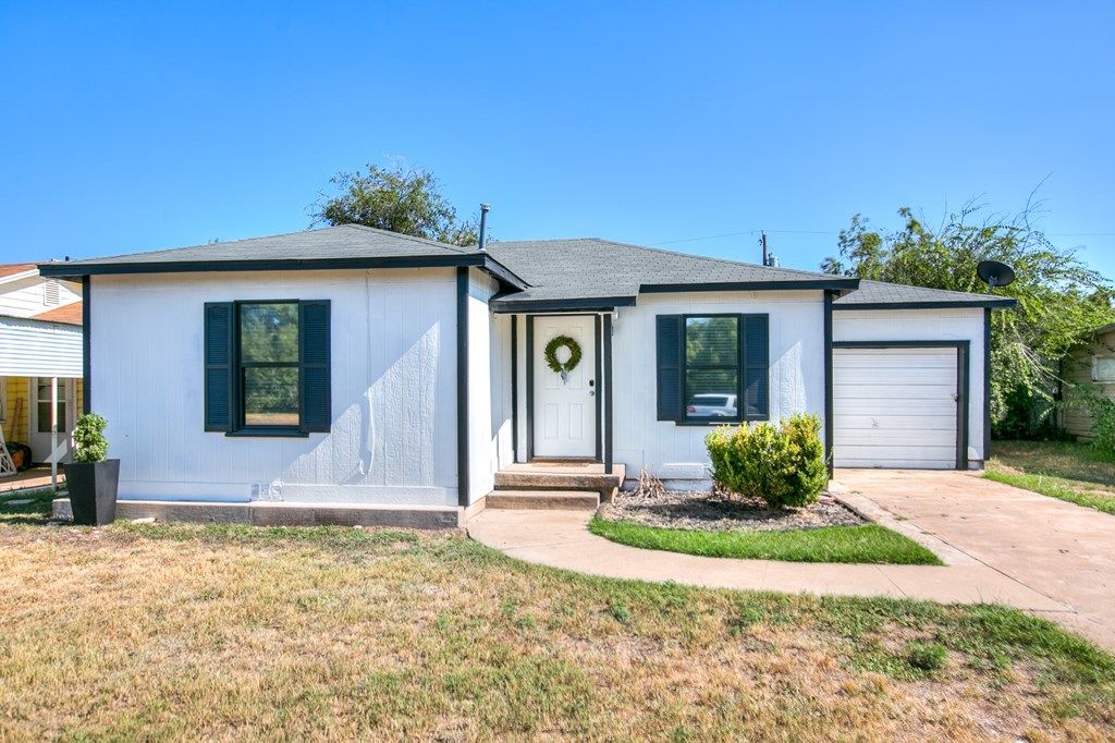 Image 2 of property listing at 2627 Guadalupe St, San Angelo, TX 76901